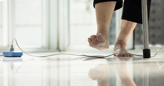 anziani-caduta-rilevamento-incidenti-domestici-100